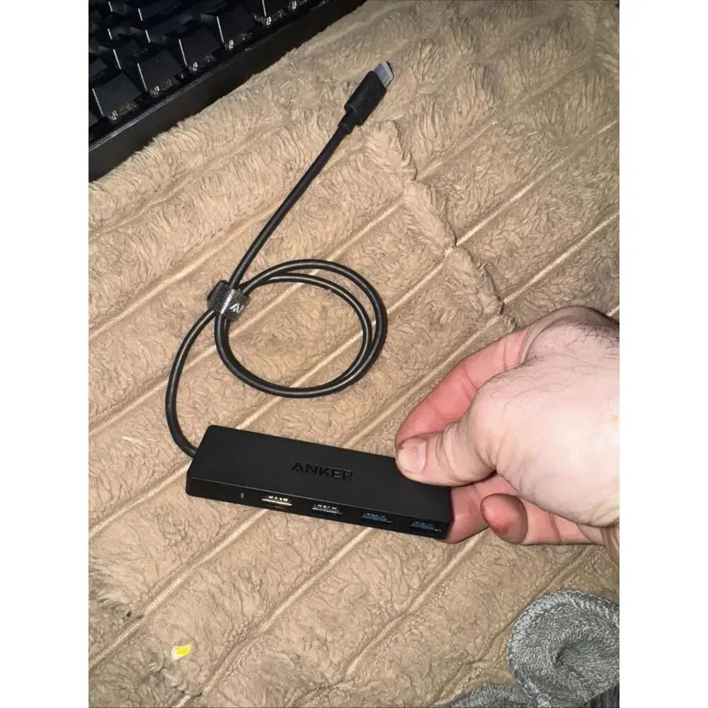 Anker Series 3 USB-C Data Hub 4 in 1 Model: A8309 4 USB A ports 5Gbps